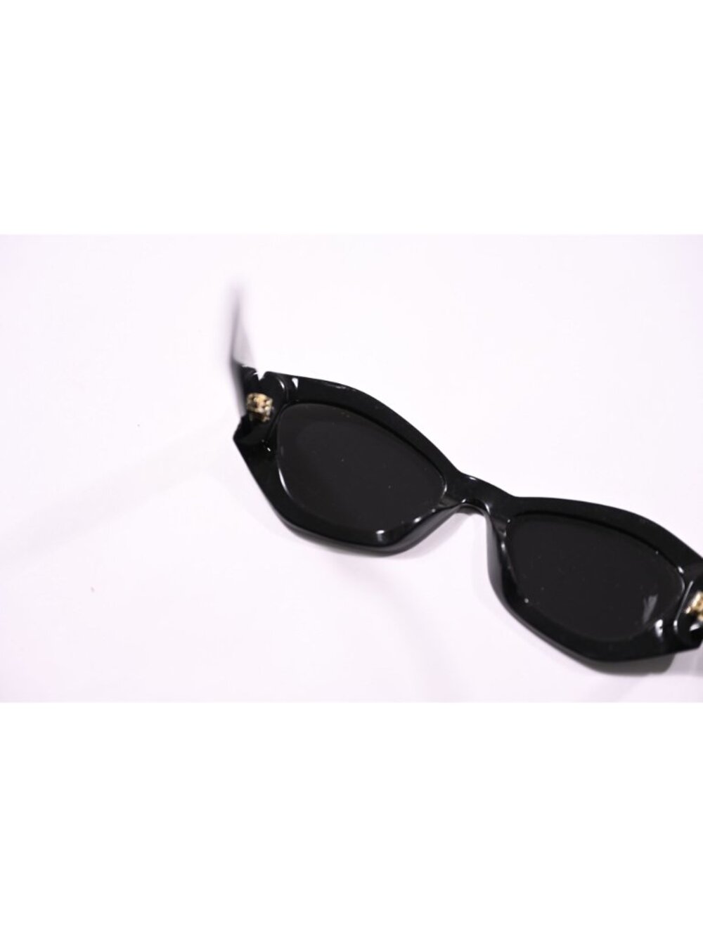Dior DiorSignature B1U Butterfly Sunglasses in Black - Picture 8 of 12
